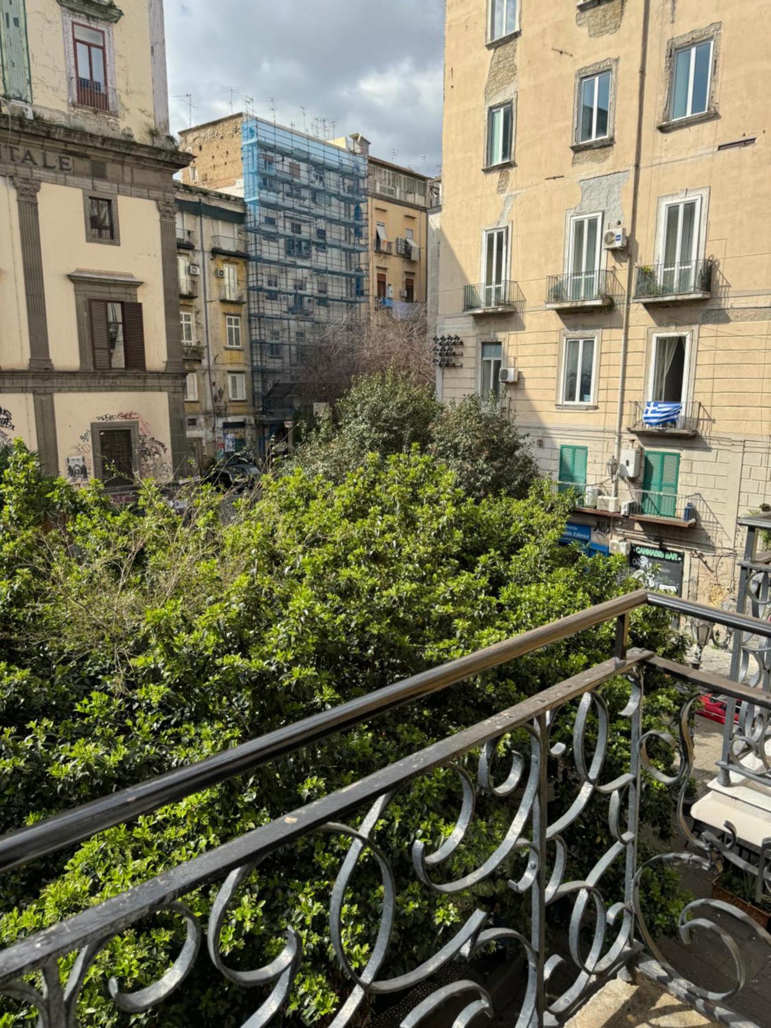 Unihome Apartment *
