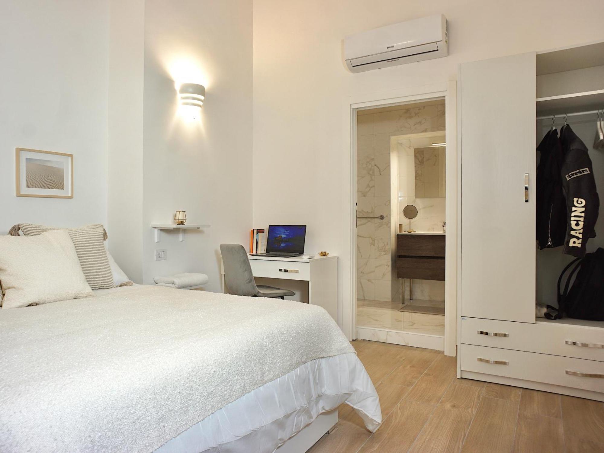 Unihome Naples